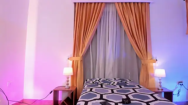 Cherry Castillo online show from October 24, 2025, 1:07 pm