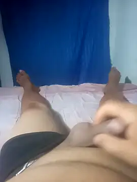 cora08 online show from November 24, 2025, 7:13 pm