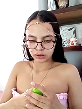 Danesacronin online show from November 4, 2025, 8:41 pm