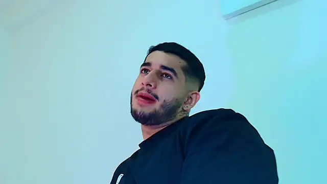 king falconer online show from February 5, 2026, 6:18 am