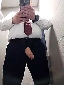 BigCristh79 online show from March 28, 2026, 5:56 pm