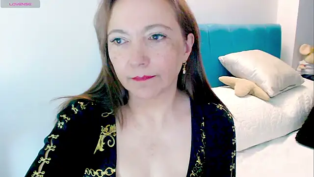 Kendraline1 online show from May 21, 2026, 8:27 pm