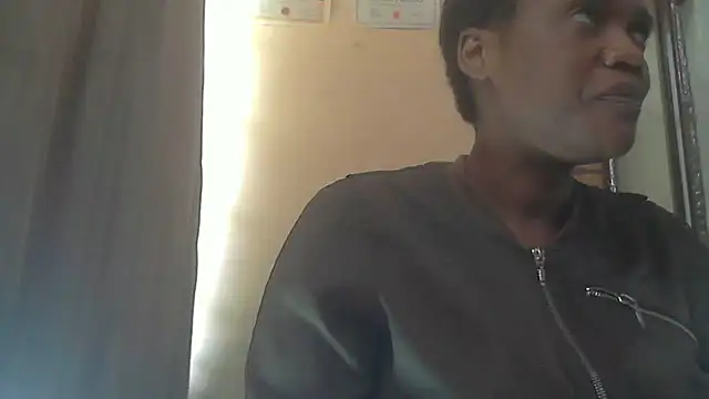 Snapshot of sexythae32 chatting on December 23, 2025, 8:01 am sexythae32 online show from December 23, 2025, 8:01 am