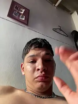 Snapshot of RobinLenoxx chatting on October 23, 2025, 4:50 pm RobinLenoxx online show from October 23, 2025, 4:50 pm