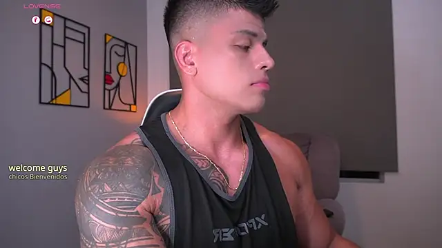 tyler muscle1 online show from March 17, 2026, 3:44 am