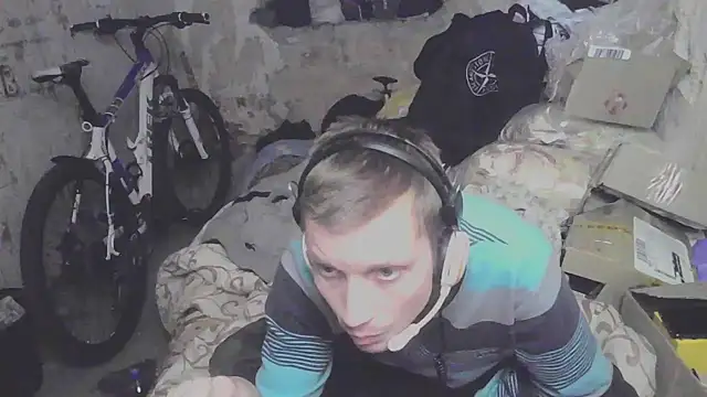 makarov1993 online show from October 13, 2025, 7:14 pm