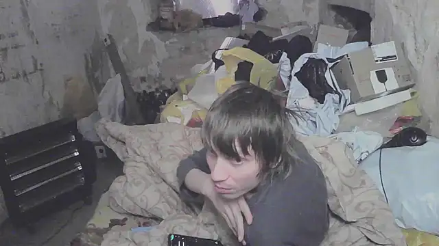 makarov1993 online show from April 19, 2026, 8:02 am