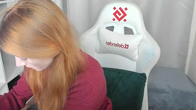 Snapshot of CarolinaGilbert chatting on October 30, 2025, 9:11 am CarolinaGilbert online show from October 30, 2025, 9:11 am