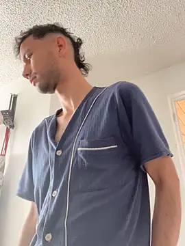 Michaell Spinelly online show from October 2, 2025, 2:02 pm