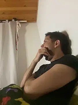 Michaell Spinelly online show from November 30, 2025, 12:47 am