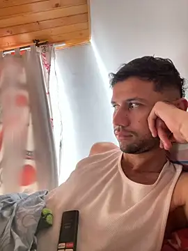 Michaell Spinelly online show from December 14, 2025, 2:44 pm