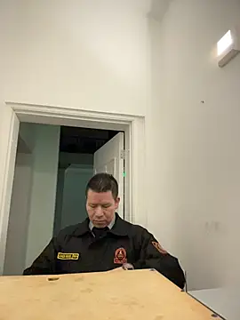 Manu0586 online show from November 21, 2025, 12:32 am