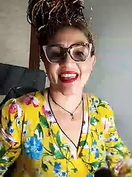 Cailinmilf online show from October 9, 2025, 10:08 pm