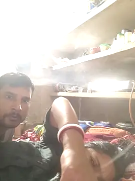 Snapshot of couple_71 chatting on February 19, 2026, 6:37 pm couple 71 online show from February 19, 2026, 6:37 pm