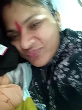 Snapshot of couple_71 chatting on March 28, 2026, 4:06 pm couple 71 online show from March 28, 2026, 4:06 pm