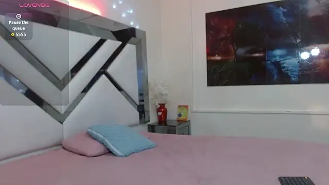 samara selene online show from February 3, 2026, 7:08 pm