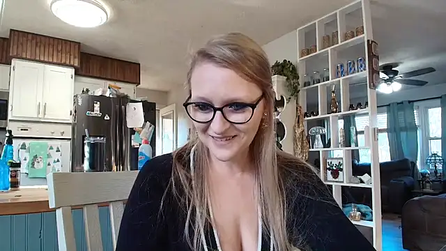 Thesquirtnqueen online show from November 19, 2025, 1:44 pm