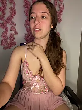 -rosi online show from April 21, 2026, 1:42 am