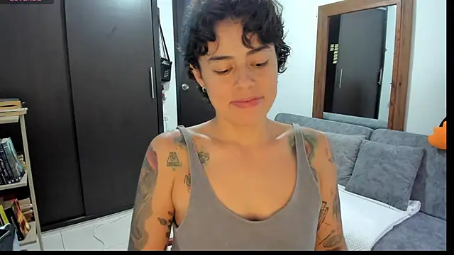 Snapshot of natt_op chatting on May 17, 2026, 10:39 pm natt op online show from May 17, 2026, 10:39 pm