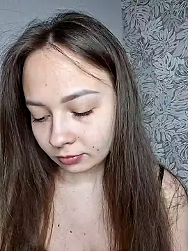 Olivia OliV online show from May 5, 2026, 12:51 am