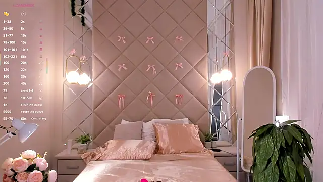 Nelly Kimm online show from March 23, 2026, 1:09 am