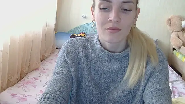 Snapshot of JayeTyler chatting on April 29, 2026, 6:17 am JayeTyler online show from April 29, 2026, 6:17 am