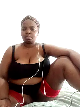 ShySexyBaddiexx online show from October 14, 2025, 12:50 pm