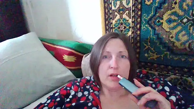 AllaSowinskaya online show from April 17, 2026, 9:34 am