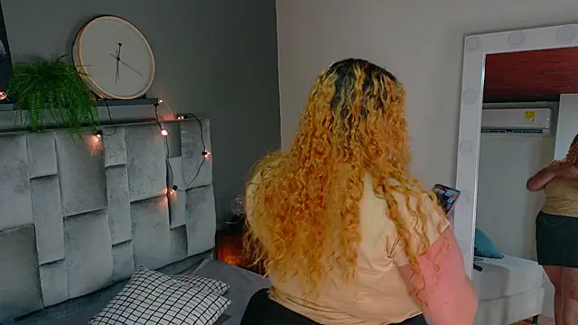 JenaCooper  online show from December 4, 2025, 7:33 pm