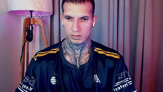 Shane Clay online show from October 28, 2025, 1:42 am