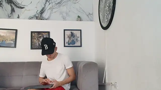 TWINKS FRIENDS online show from March 14, 2026, 1:05 pm