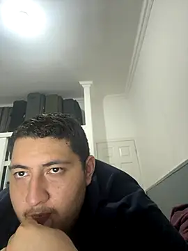 fanalistfinan online show from November 2, 2025, 4:26 am