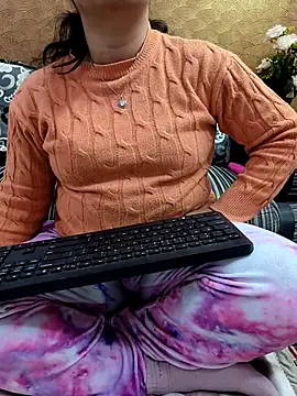 Iampriyaaa15 online show from January 12, 2026, 5:56 am