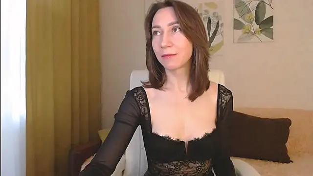 GoodGlamorGirl online show from February 13, 2025, 5:16 am