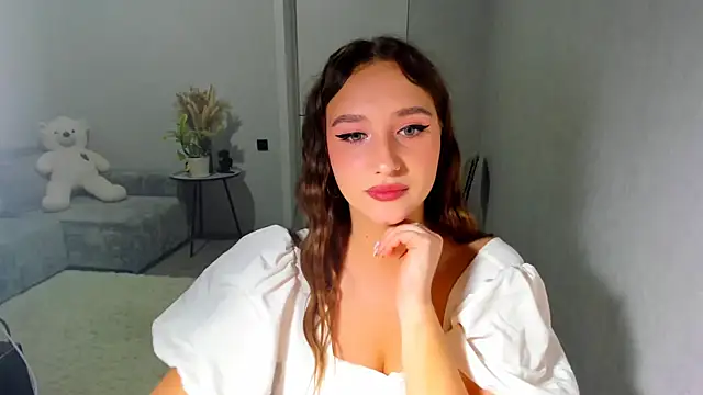 Wise Bunny online show from July 7, 2026, 8:13 pm