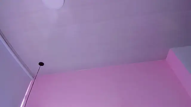 violet myerrs online show from September 19, 2025, 1:01 pm