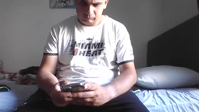 Snapshot of kocasosisli chatting on July 8, 2026, 3:05 pm kocasosisli online show from July 8, 2026, 3:05 pm