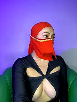 Aisha Malek online show from November 7, 2025, 7:47 pm