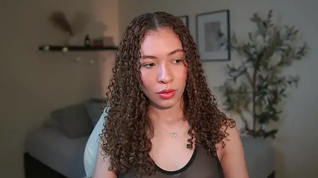 isabella-garcia- online show from March 24, 2026, 9:09 pm