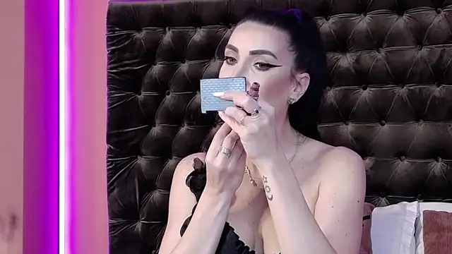 Snapshot of StephanyMillan chatting on May 6, 2026, 5:35 am StephanyMillan online show from May 6, 2026, 5:35 am