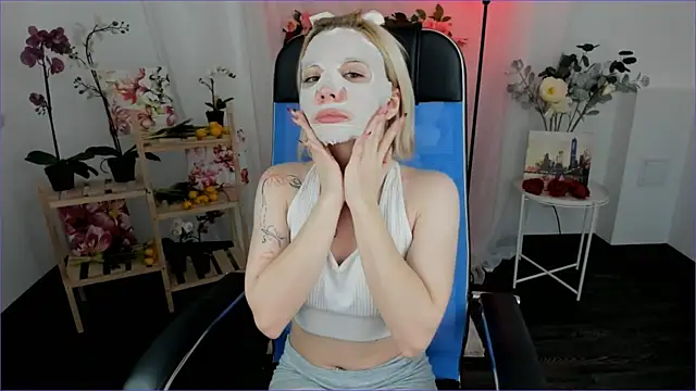 AuroraWrenfield online show from January 7, 2026, 12:46 am