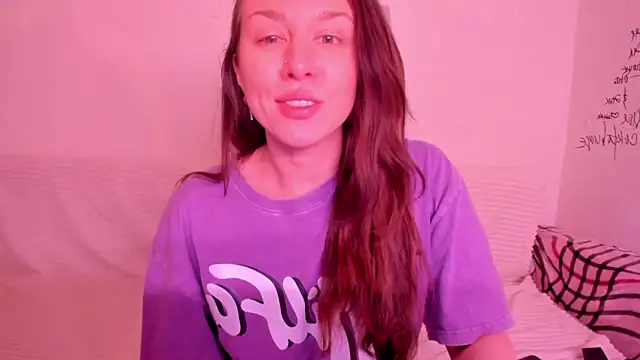 Snapshot of Lil_Foxy9 chatting on May 11, 2026, 7:44 pm Lil Foxy9 online show from May 11, 2026, 7:44 pm