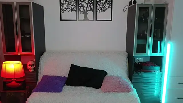 Lila West online show from December 8, 2024, 4:18 pm