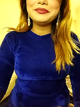 alexa cam44 online show from December 13, 2025, 8:14 pm