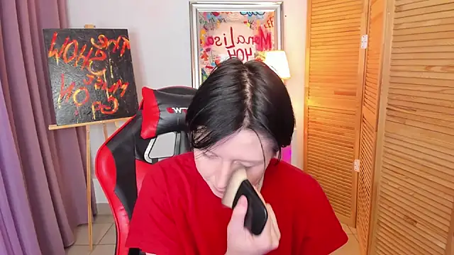 ayakskalermonss online show from November 12, 2025, 2:28 pm