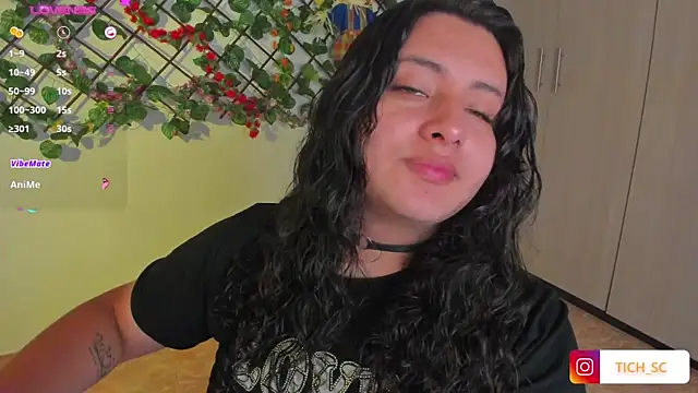 Snapshot of TICH____ chatting on June 19, 2026, 11:14 am TICH online show from June 19, 2026, 11:14 am