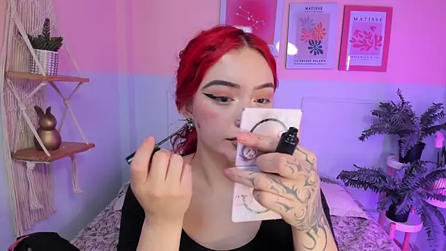 Camila Rivers online show from April 19, 2026, 4:17 pm