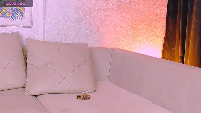 marrenaa online show from September 20, 2025, 4:02 am