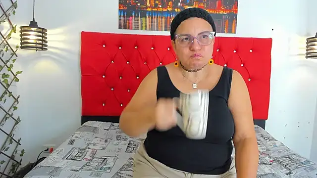 Snapshot of carolinacrus01 chatting on January 7, 2026, 4:20 pm carolinacrus01 online show from January 7, 2026, 4:20 pm