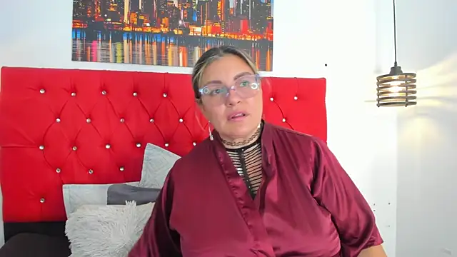 Snapshot of carolinacrus01 chatting on February 12, 2026, 4:46 pm carolinacrus01 online show from February 12, 2026, 4:46 pm